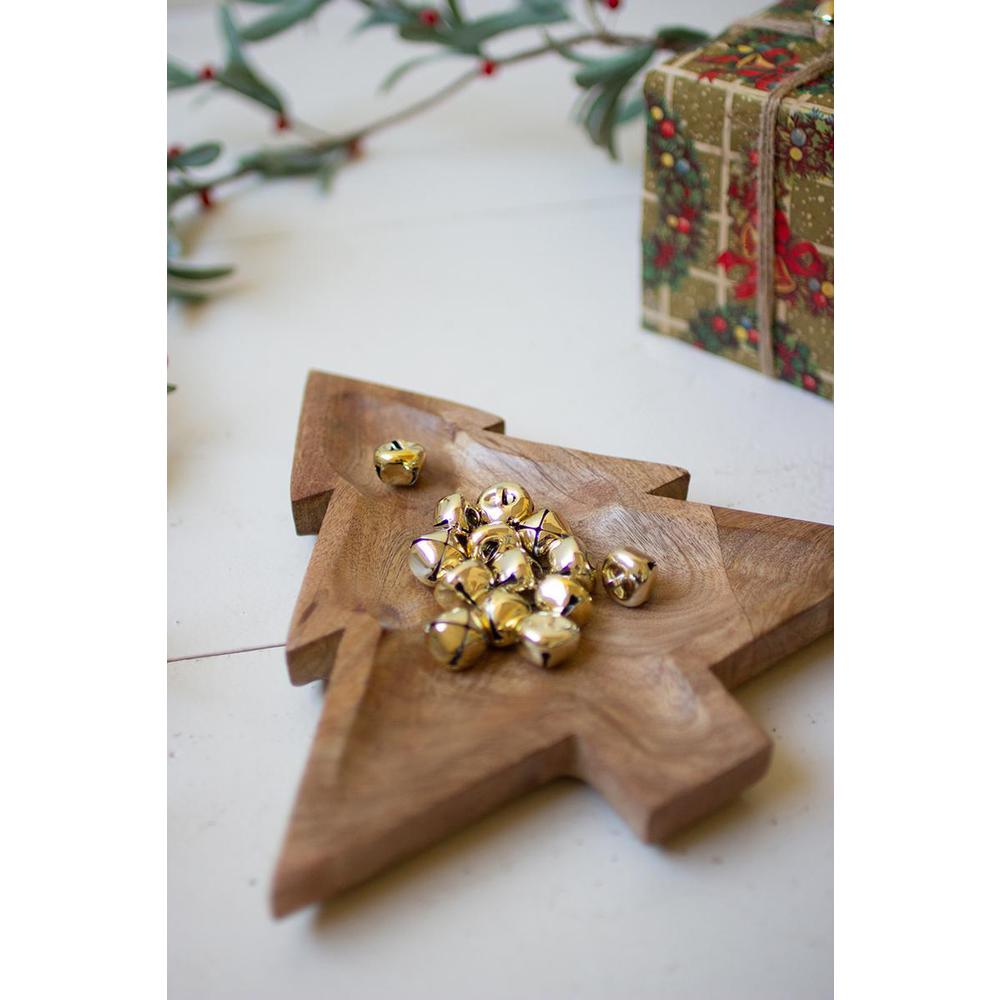 Carved Wooden Christmas Tree Platter. Picture 3