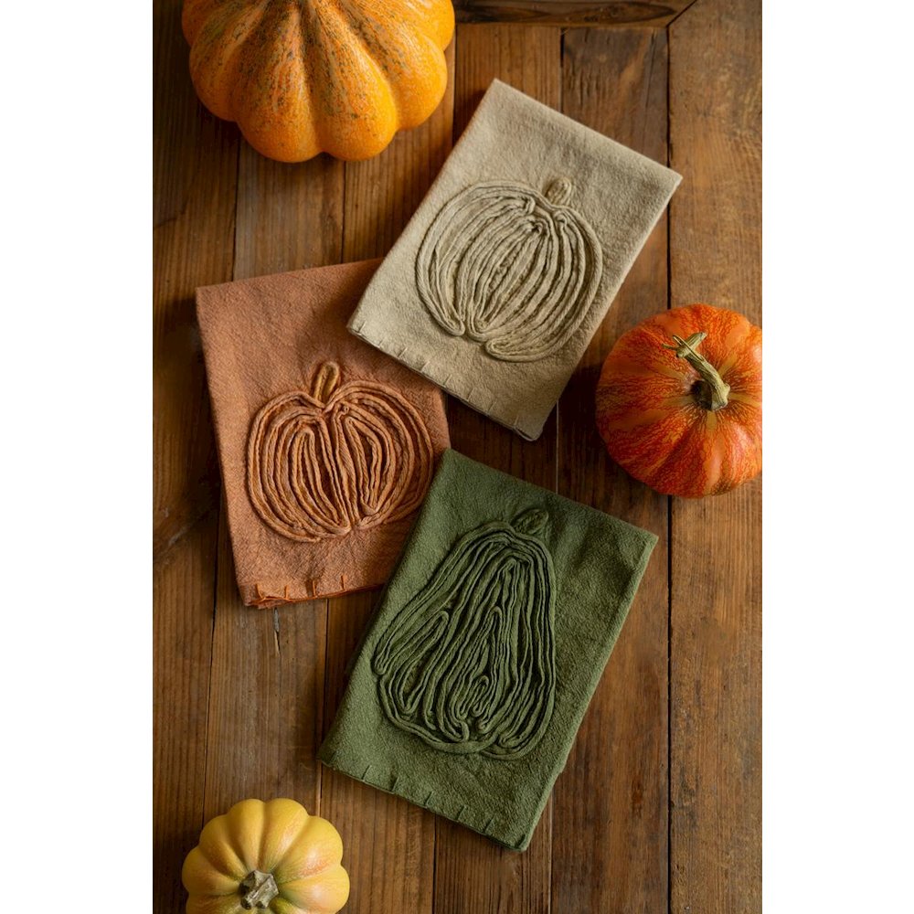 Set Of Three Embroidered Tea Towels - Thanksgiving. Picture 1