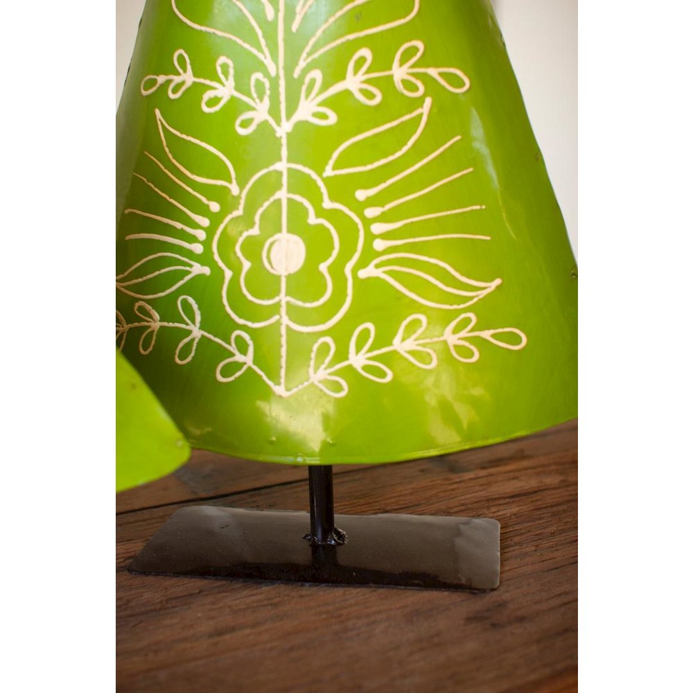 Set Of Two Recycled Painted Metal Folk Christmas Trees. Picture 4