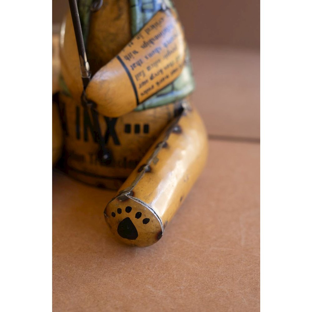 Recycled Iron Brown Bear Fishing. Picture 3