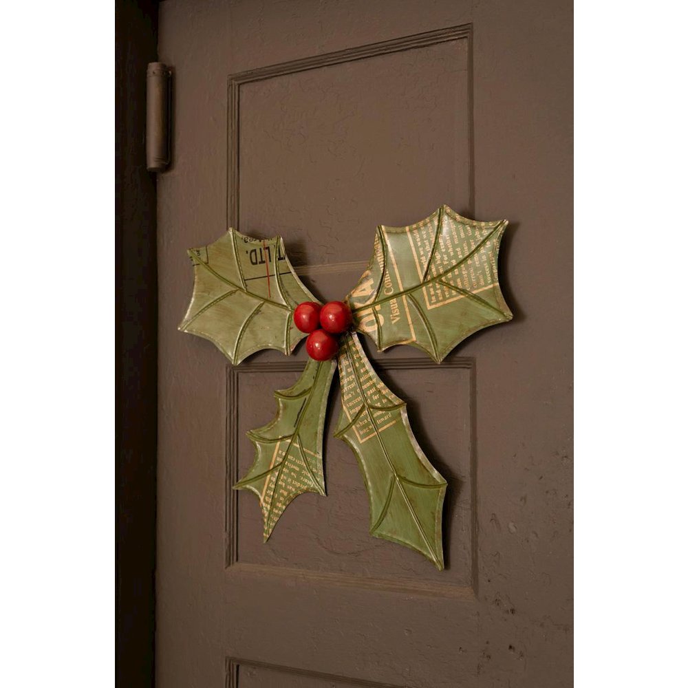 Recycled Metal Holly Door Hanger. Picture 2