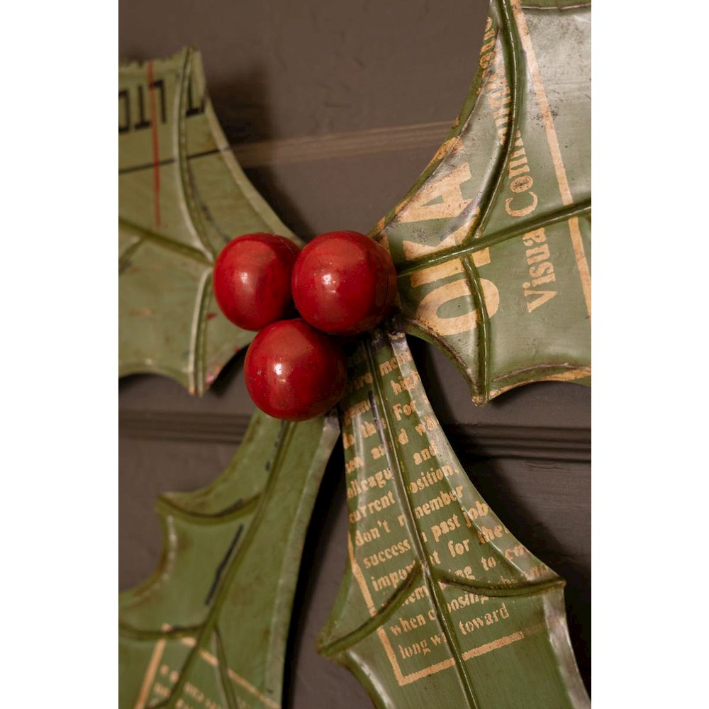 Recycled Metal Holly Door Hanger. Picture 3