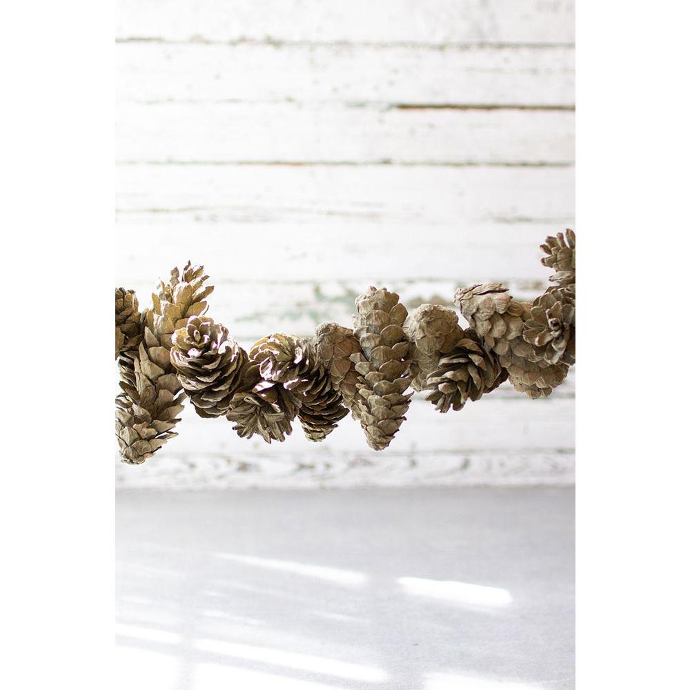 Sage Pinecone Garland. Picture 3