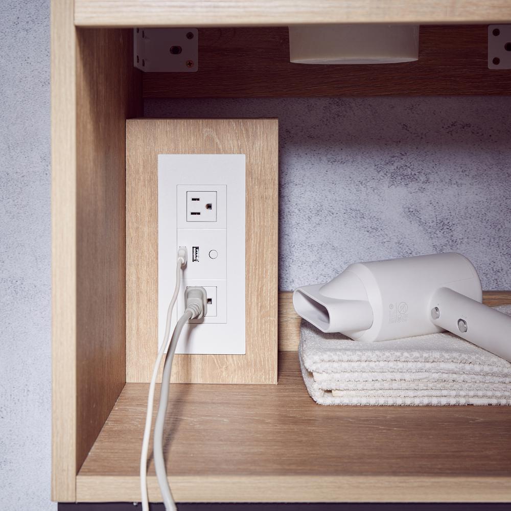 18B" Single Sink Bath Vanity with White Grain Stone Countertop. Picture 3