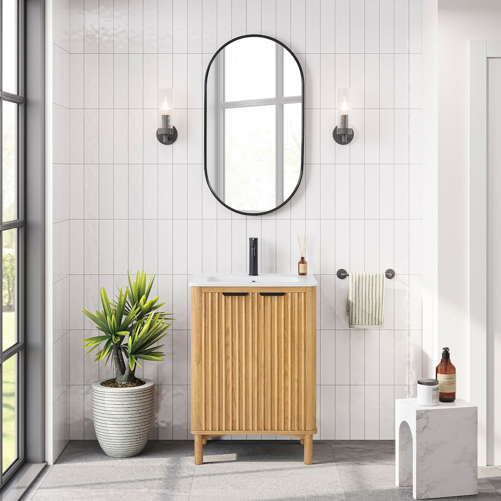 Mumbai 24" Free-standing Single Bath Vanity in Oak Weathering Light Brown. Picture 5