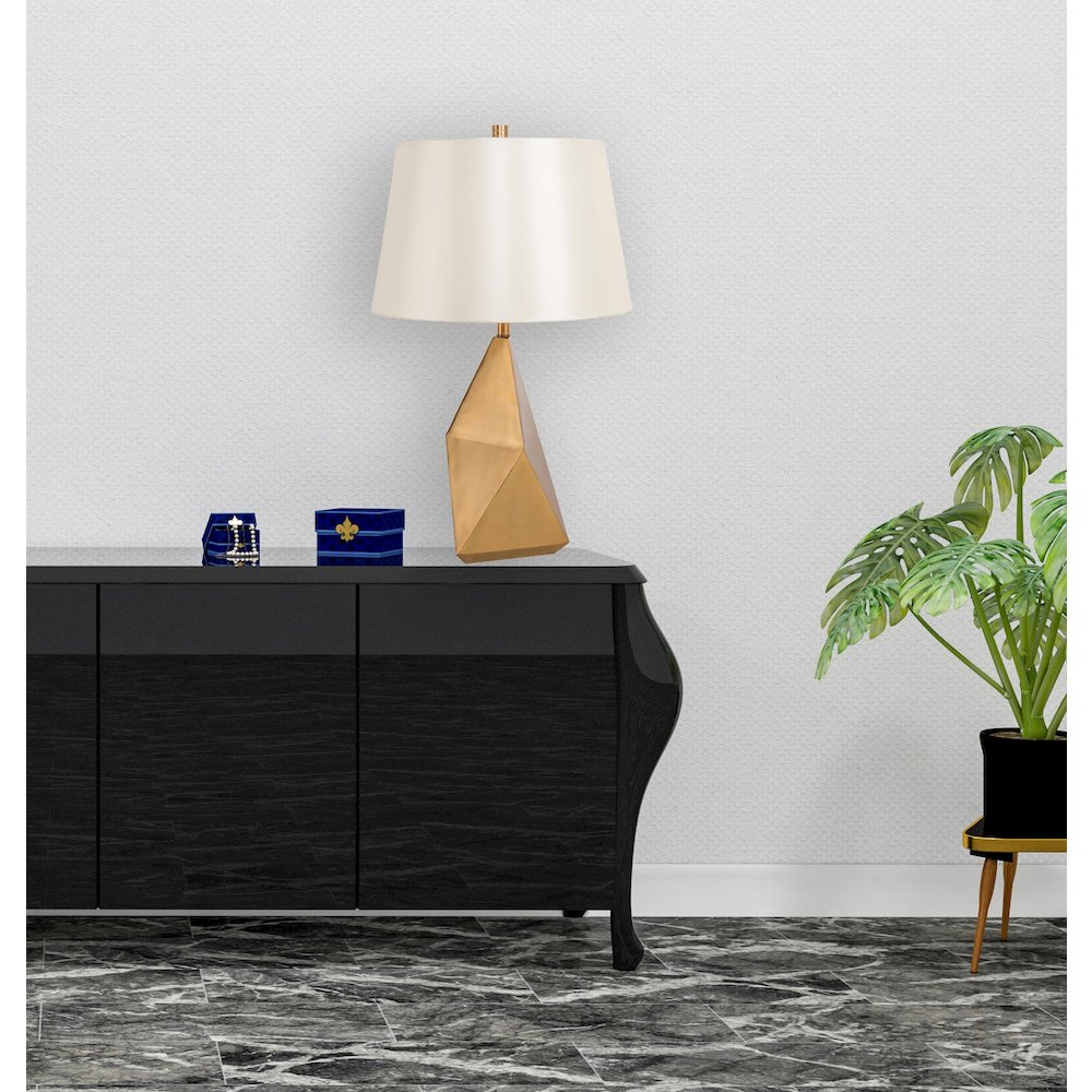 1-Light Gold Metal Table Lamp With A Drum Shade. Picture 2