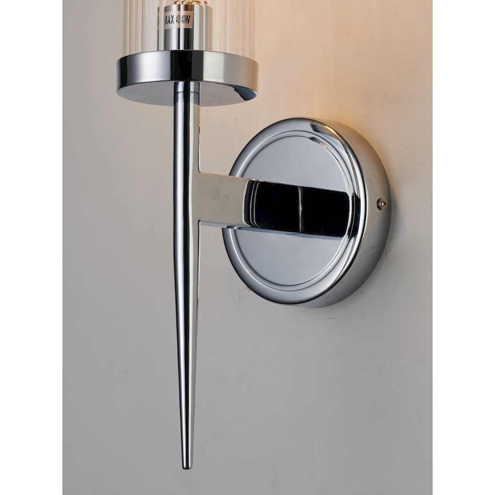 1-Light Chrome Metal Wall Sconce With A Clear Glass Shade. Picture 3