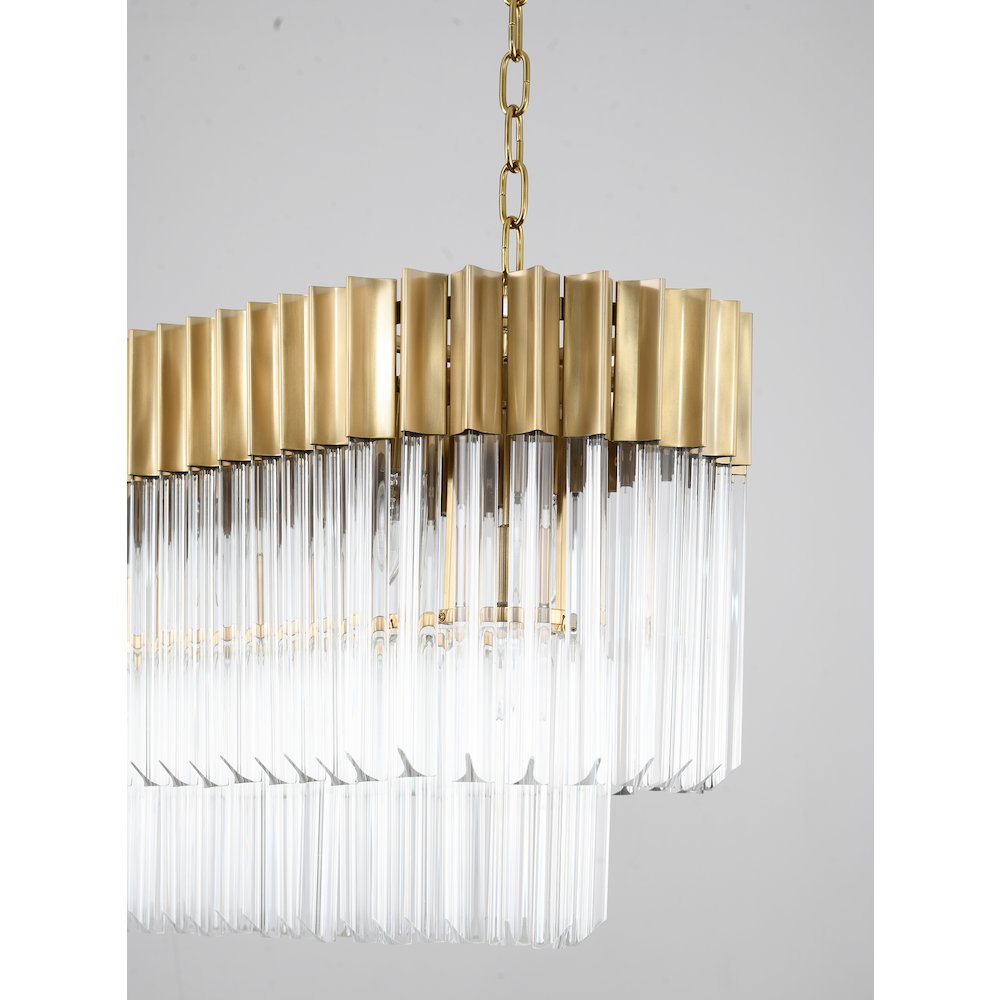 12-Light Brass Chandelier With Clear Crystals. Picture 5