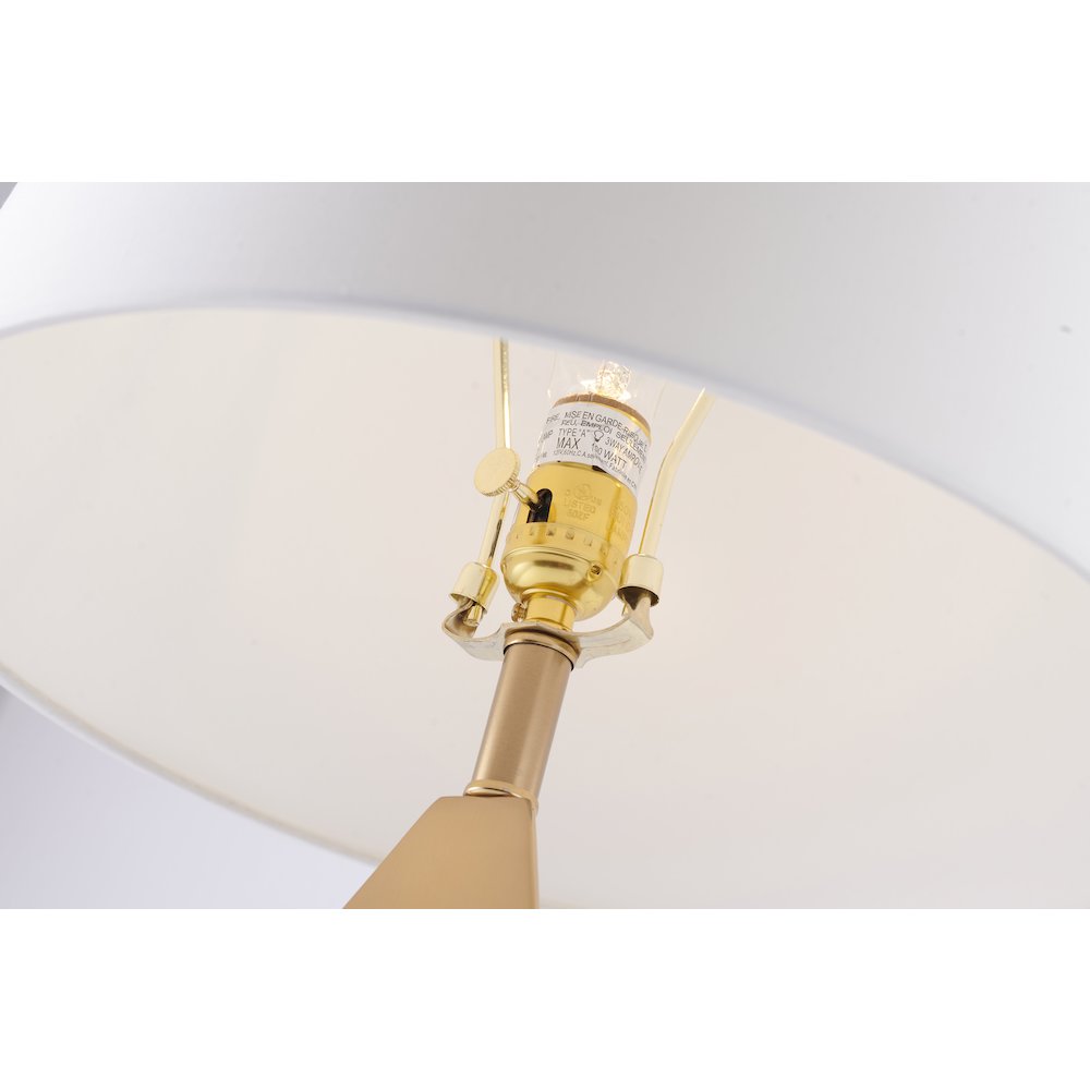 1-Light Gold Metal Table Lamp With A Drum Shade. Picture 5
