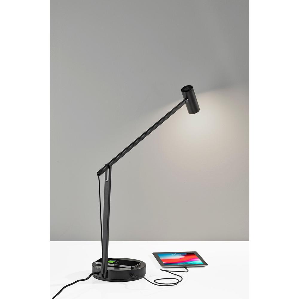 Turrell Task Lamp w. Wireless Charging. Picture 4