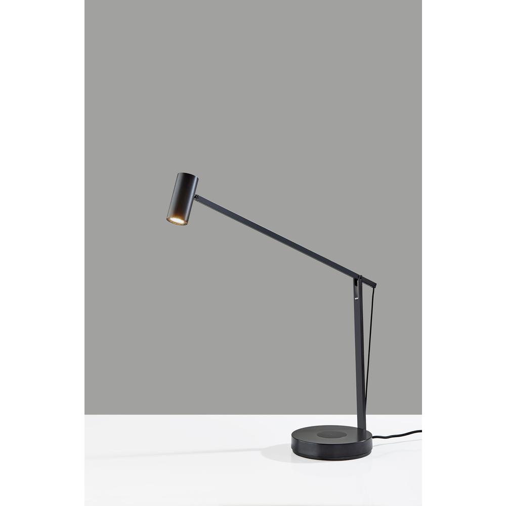Turrell Task Lamp w. Wireless Charging. Picture 1