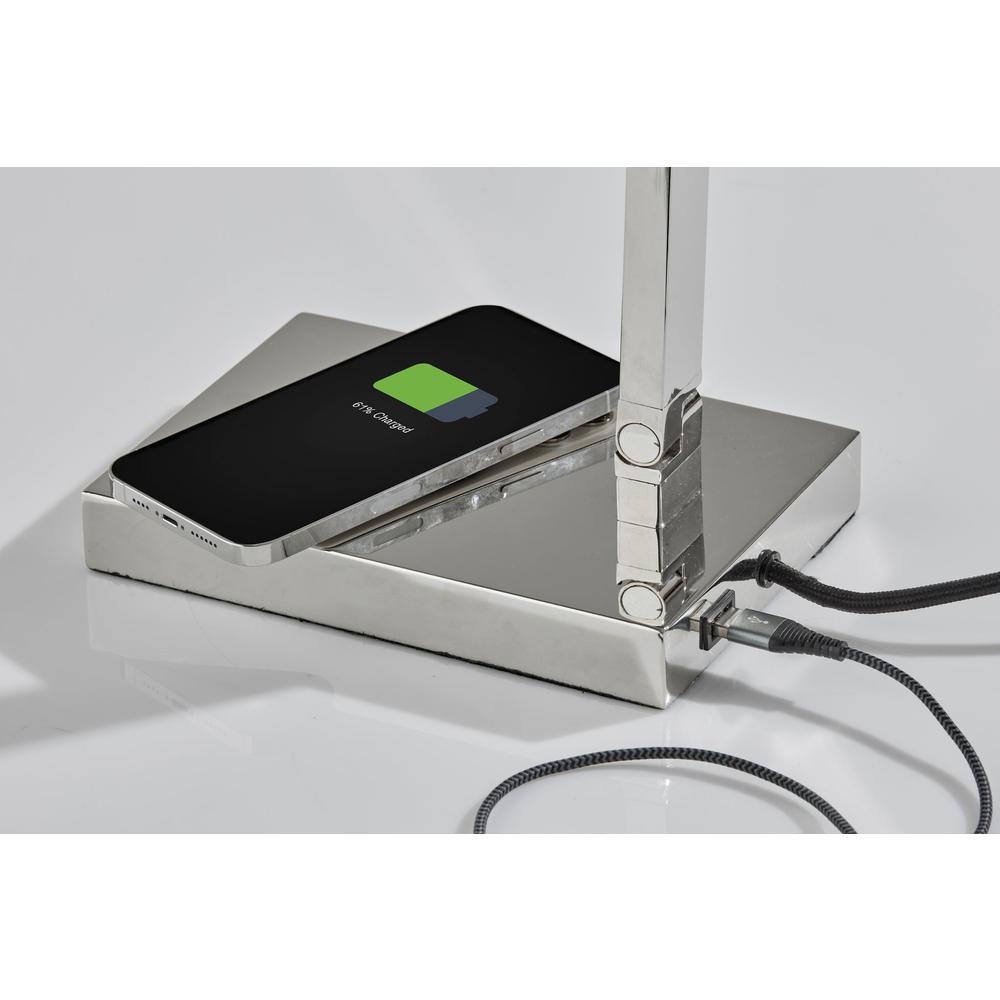 Newman Task Lamp w. Wireless Charging. Picture 6