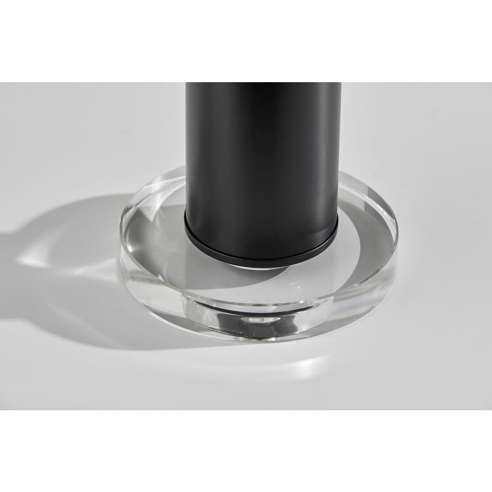 Ezra Table Lamp. Picture 2