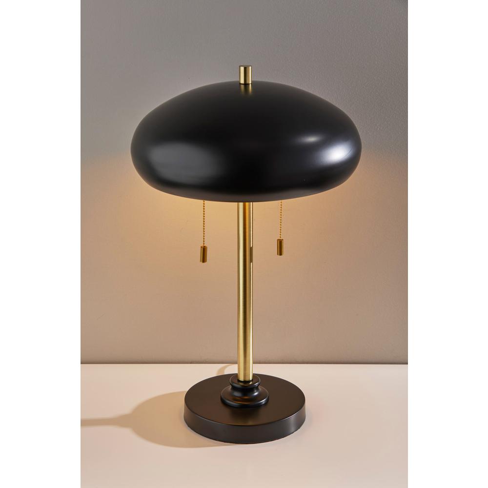 Cap Table Lamp. Picture 2