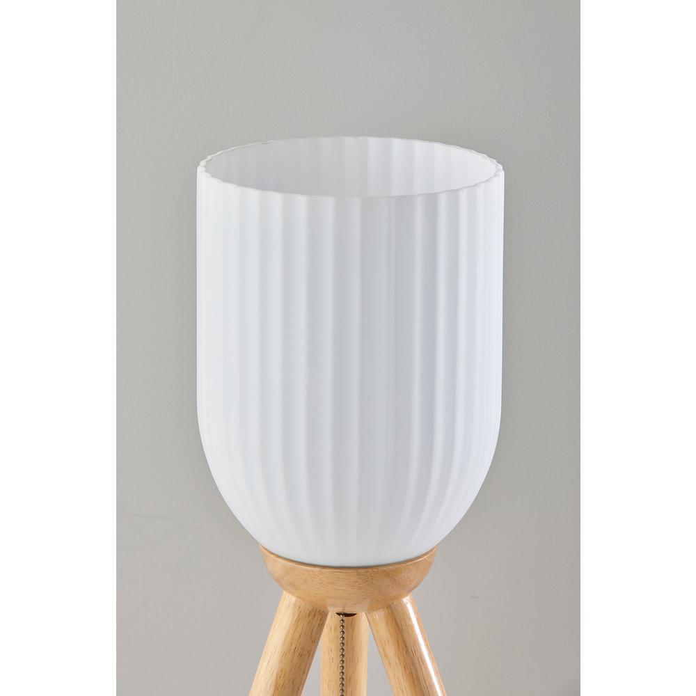 Kinsley Table Lamp. Picture 3
