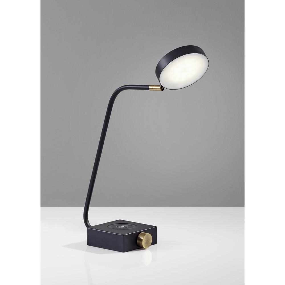 Conrad LED AdessoCharge Desk Lamp. Picture 7