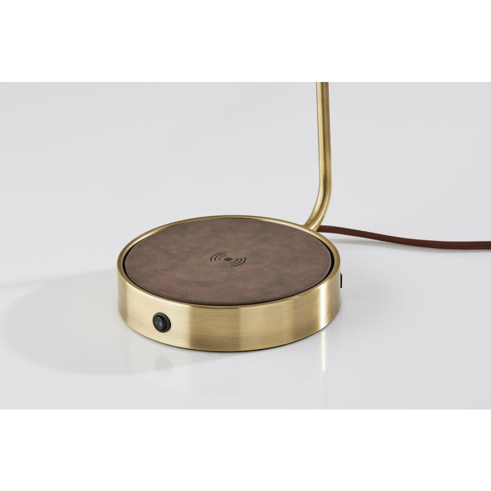 Brooks AdessoCharge Wireless Charging Desk Lamp. Picture 6