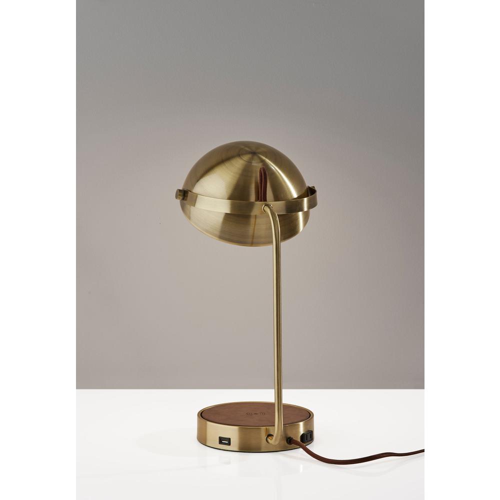 Brooks AdessoCharge Wireless Charging Desk Lamp. Picture 9