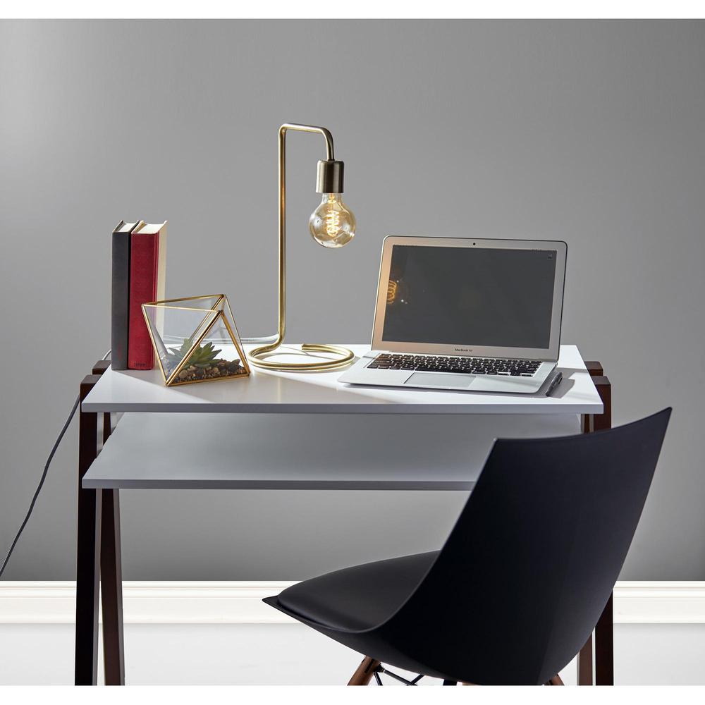 Morgan Desk Lamp. Picture 3