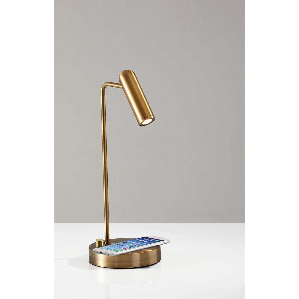 Kaye AdessoCharge LED Desk Lamp. Picture 5