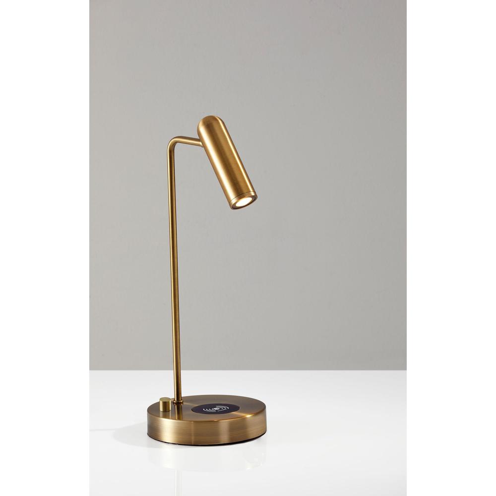 Kaye AdessoCharge LED Desk Lamp. Picture 8