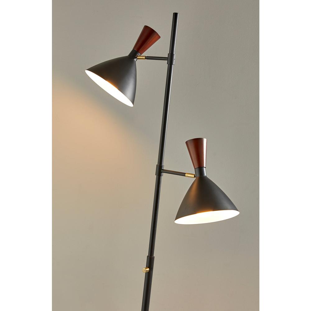 Arlo Tree Lamp. Picture 6