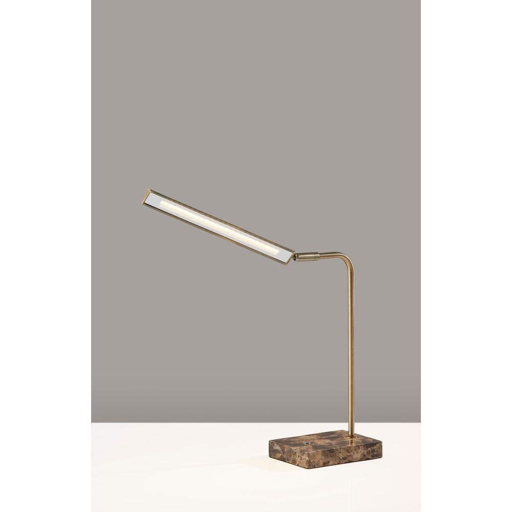 Reader LED Desk Lamp. Picture 3