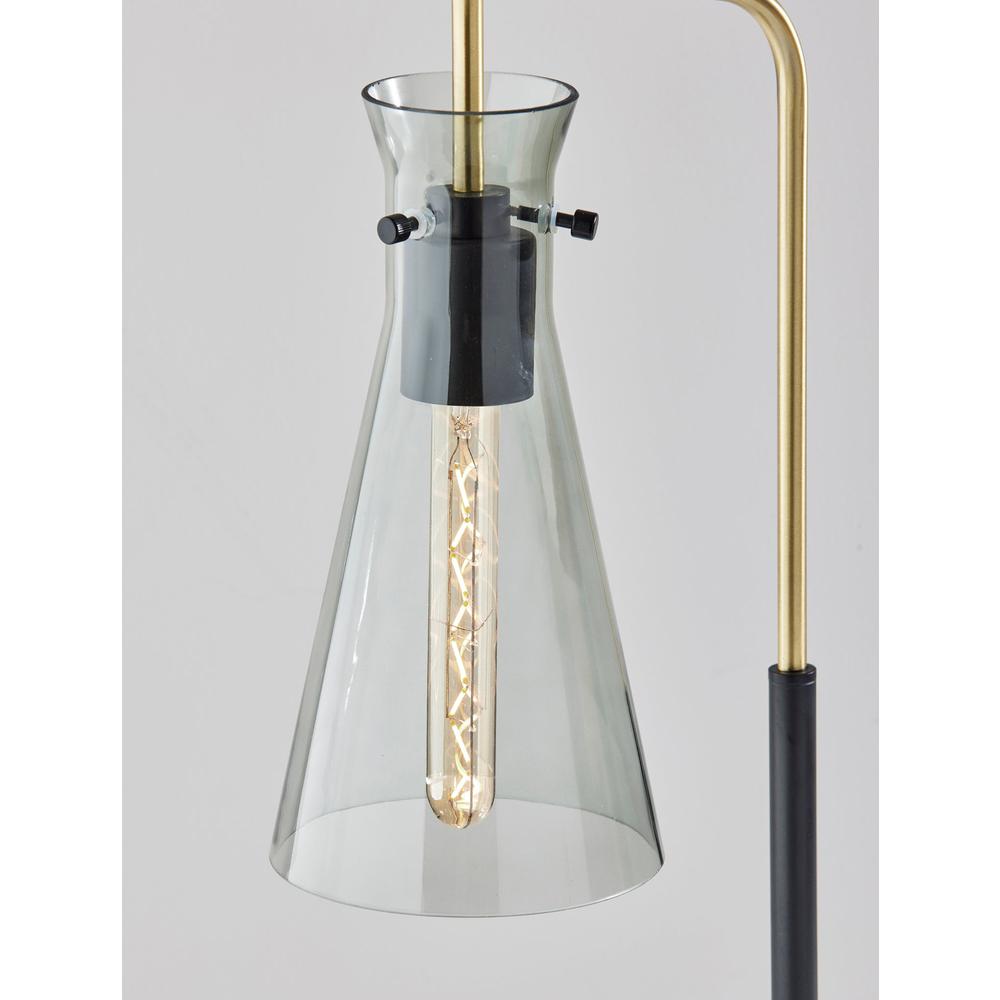 Walker Desk Lamp. Picture 3