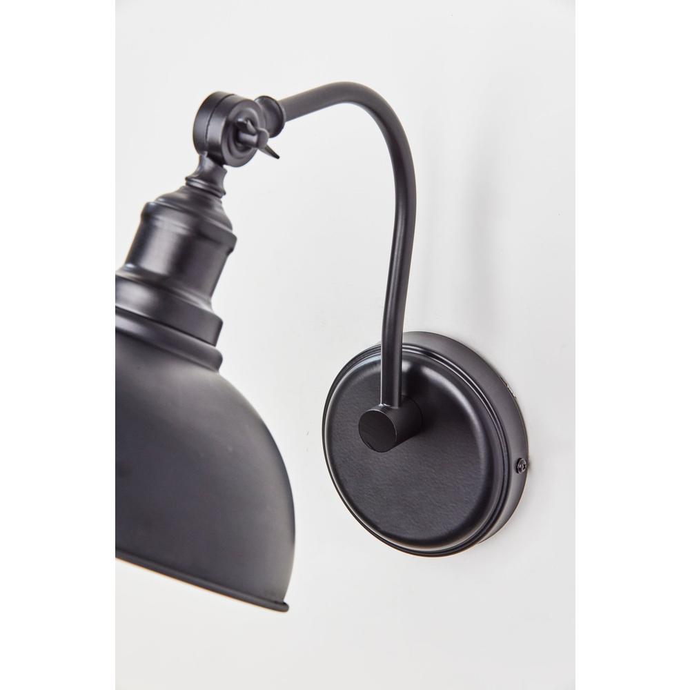 Wallace Wall Lamp. Picture 4