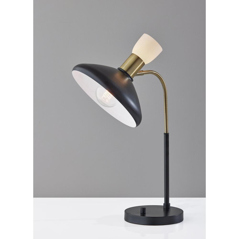Patrick Desk Lamp. Picture 2