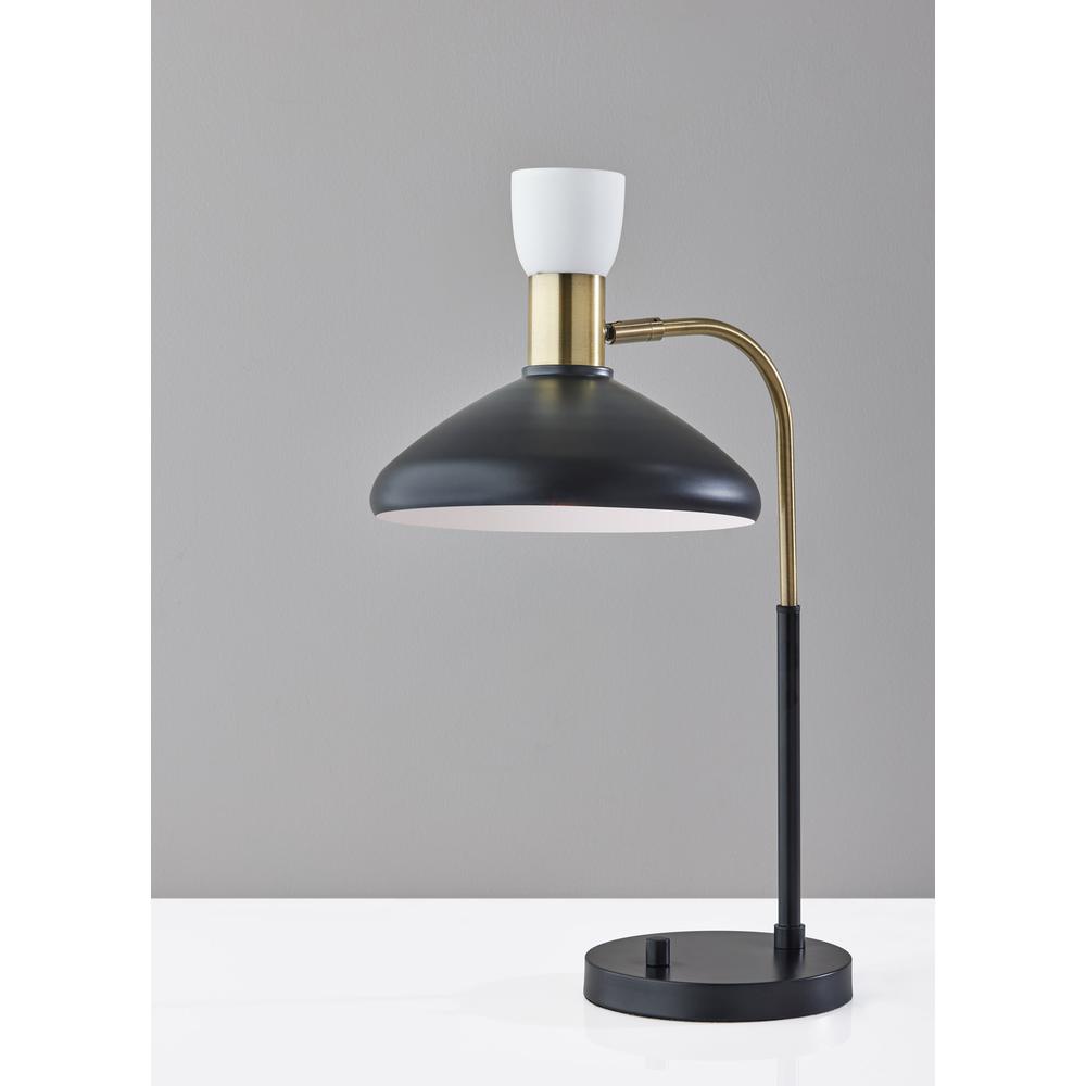 Patrick Desk Lamp. Picture 4