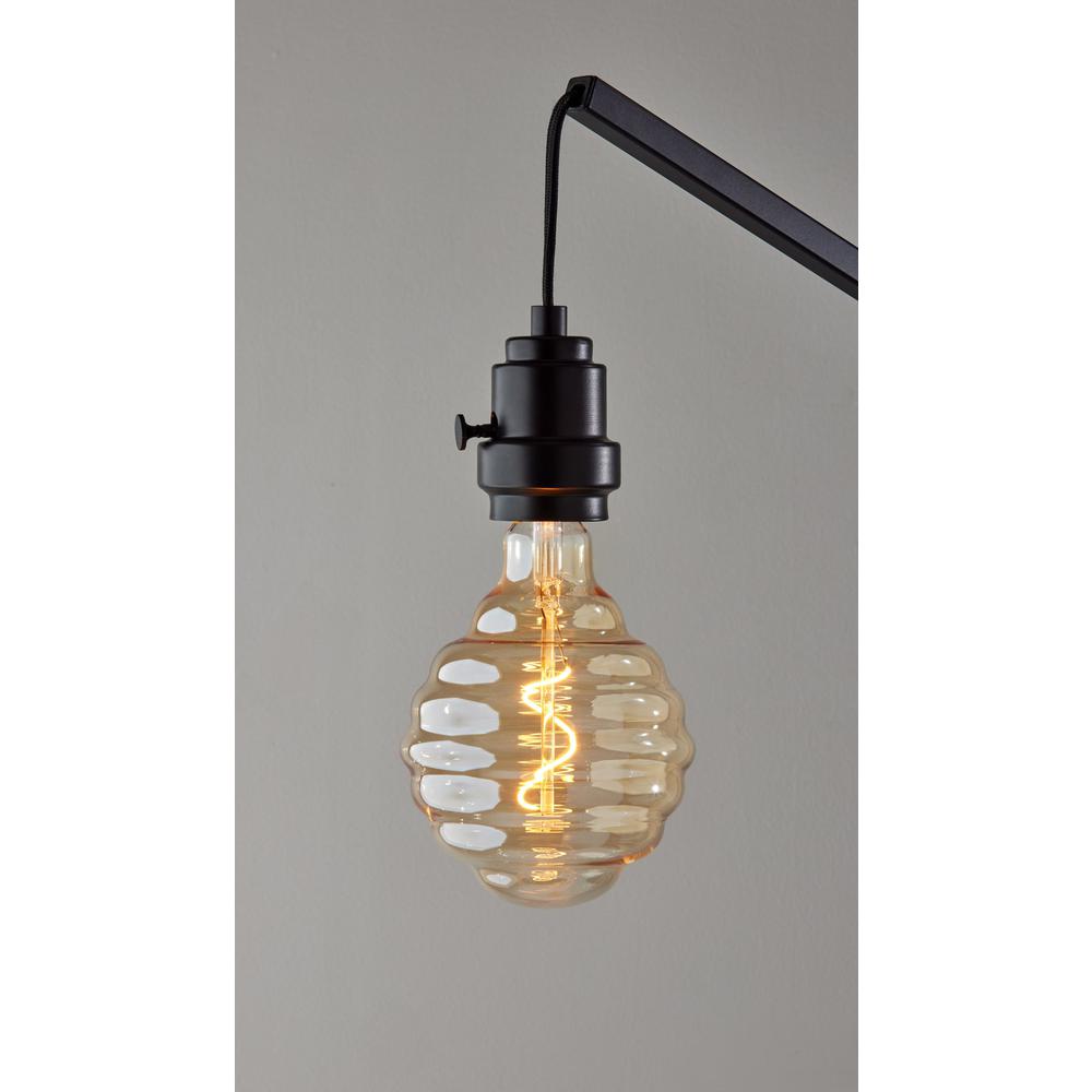 Wren Floor Lamp. Picture 5