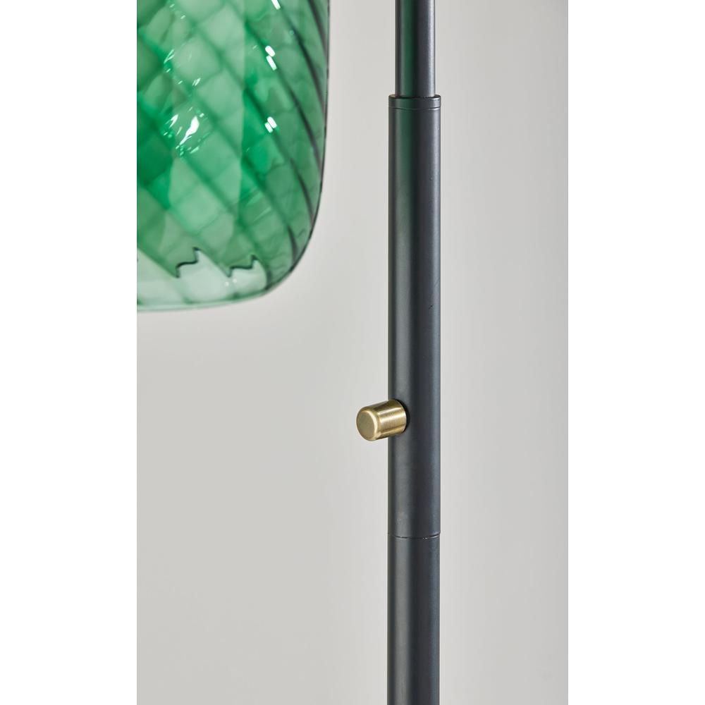Derrick Floor Lamp. Picture 4