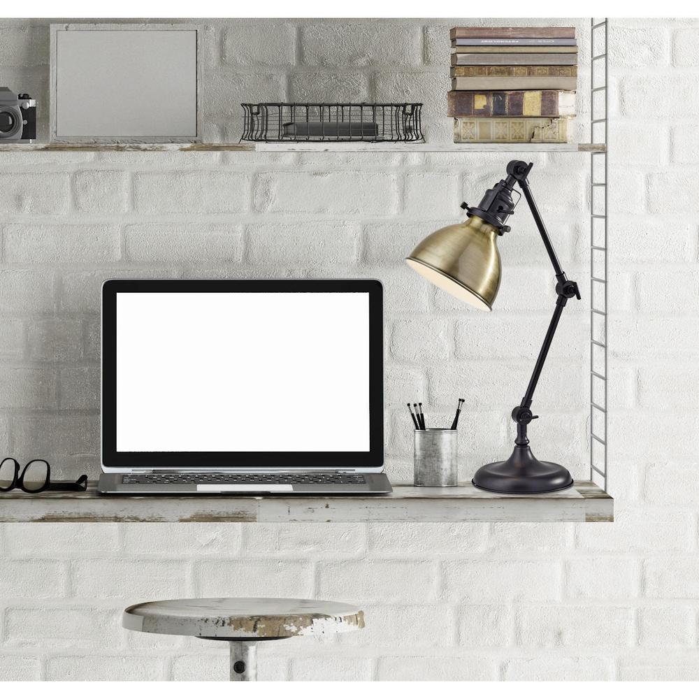 Alden Desk Lamp. Picture 2