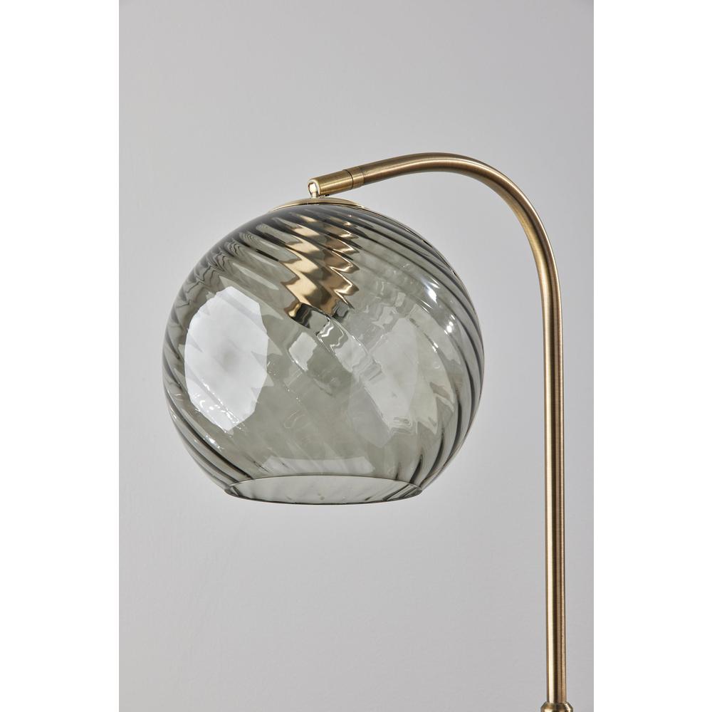 Camden Floor Lamp. Picture 4