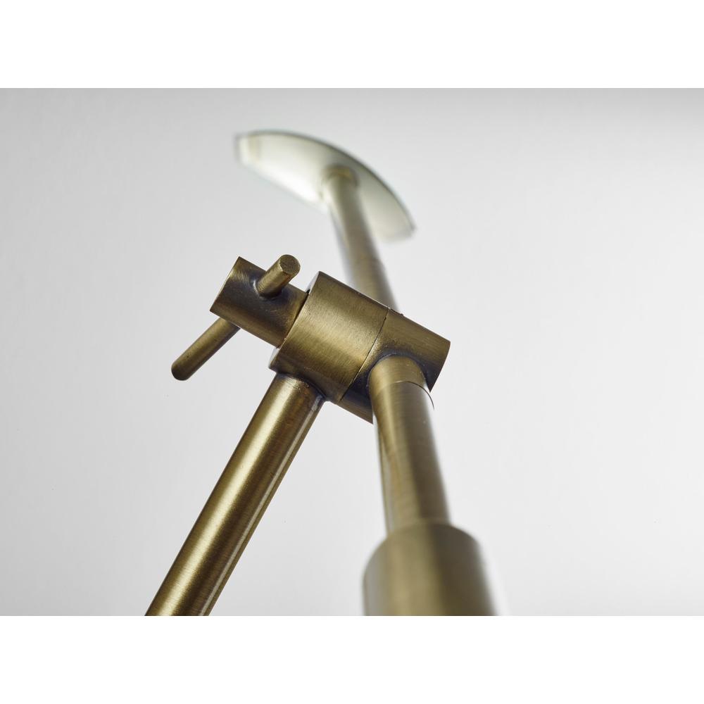 Vera LED Floor Lamp. Picture 5
