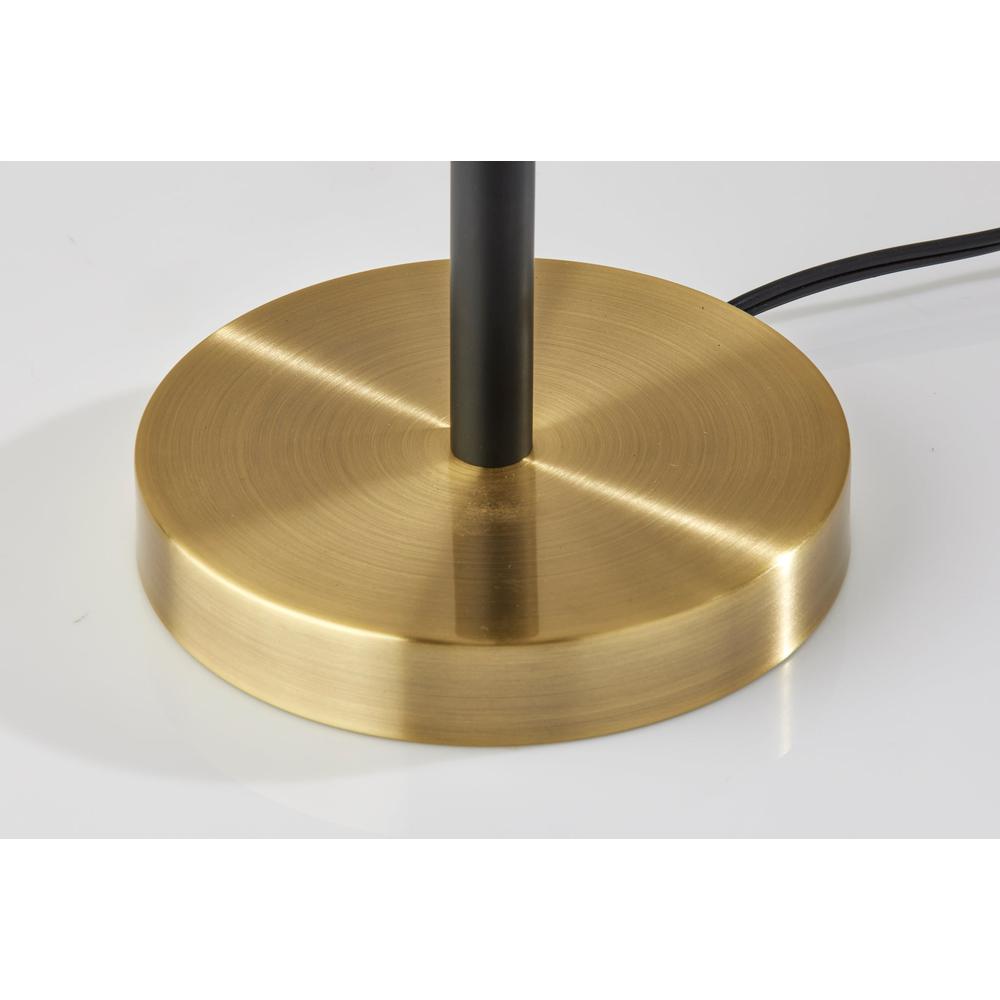 Daniel Table Lamp. Picture 3