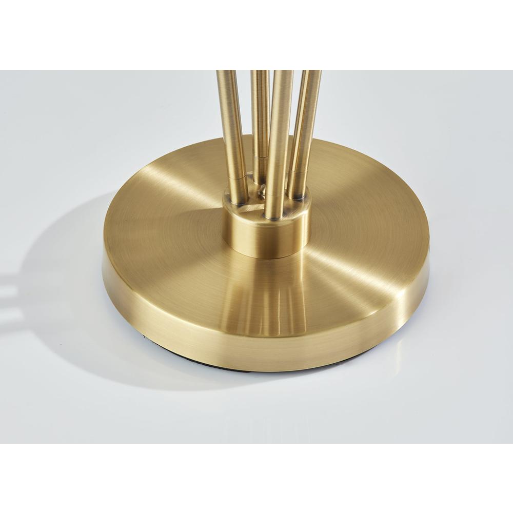 Wentworth Floor Lamp. Picture 4