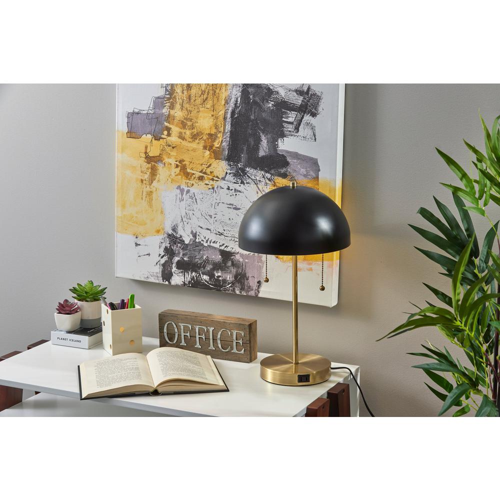 Bowie Table Lamp. Picture 2
