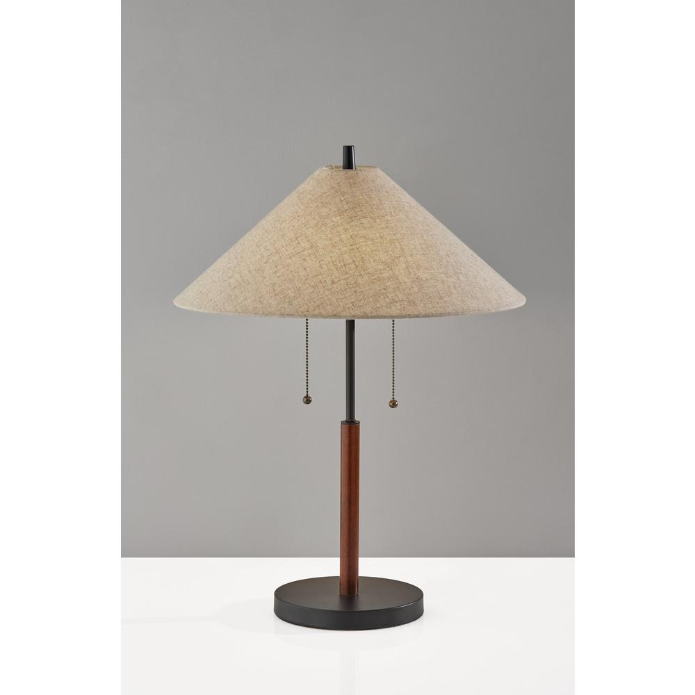 Palmer Table Lamp. Picture 3