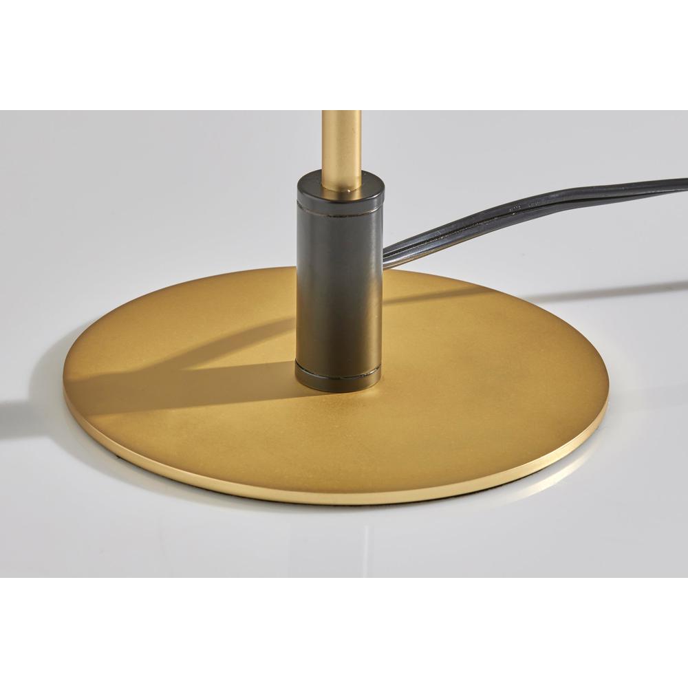 Kaden Table Lamp. Picture 3