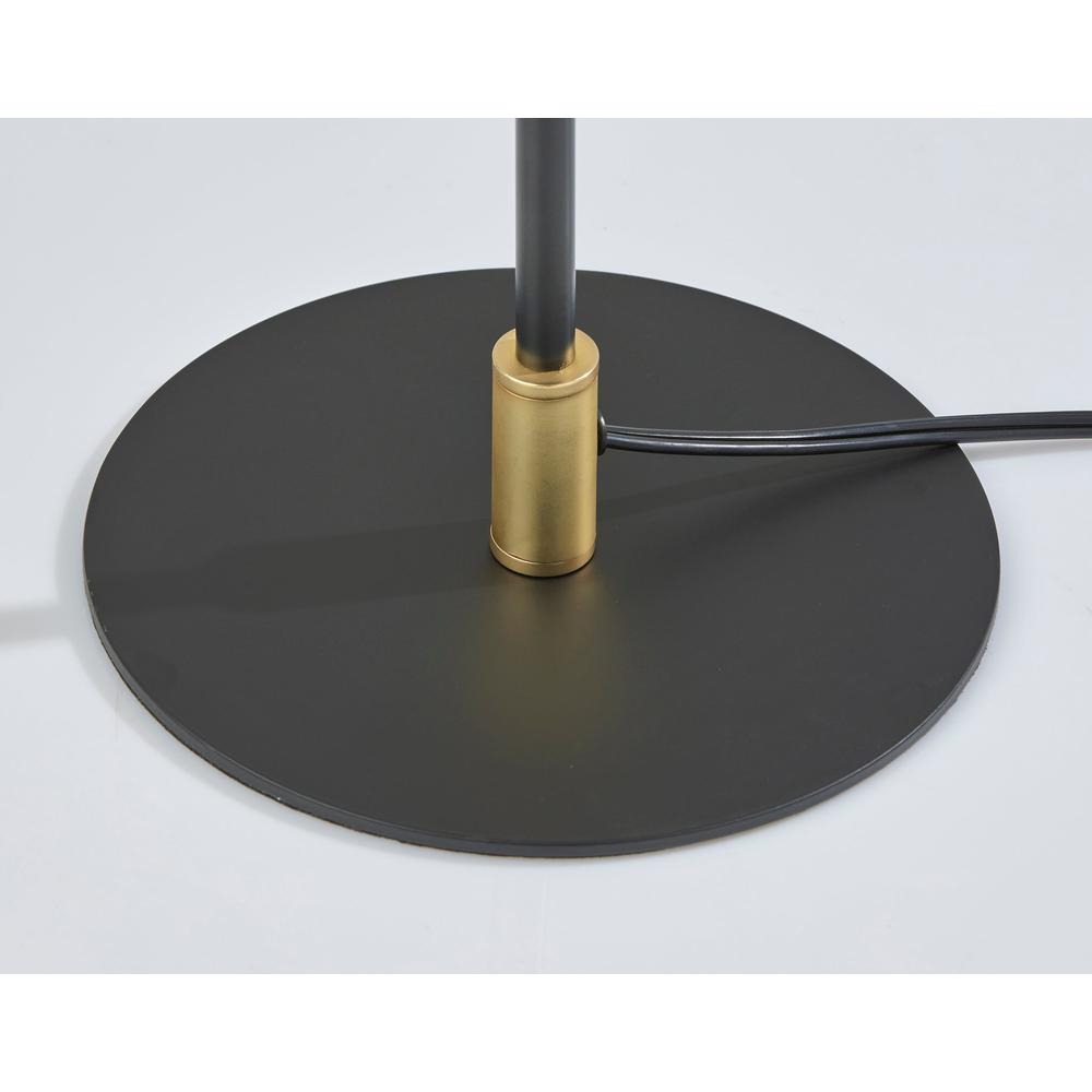 Kaden Floor Lamp. Picture 3