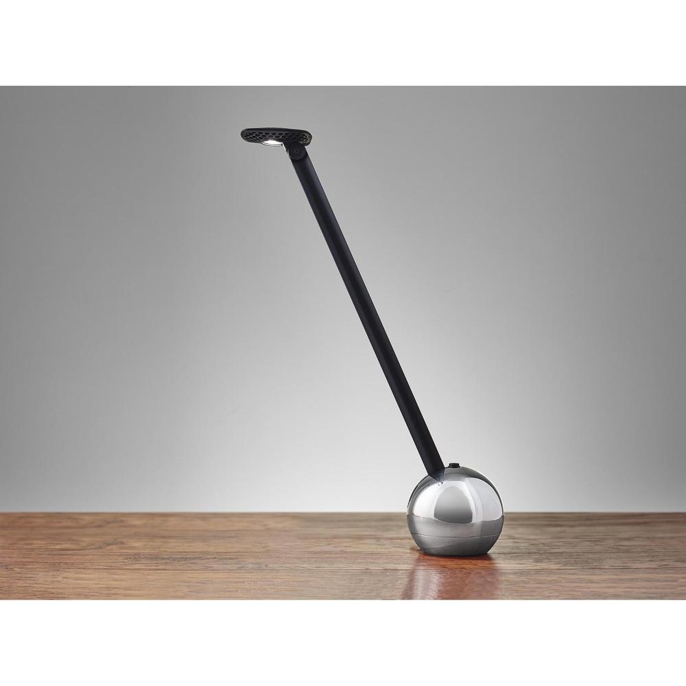 ADS360 Kiu LED Desk Lamp. Picture 3