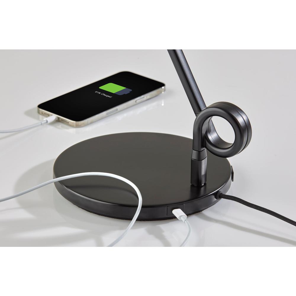 Knot LED Desk Lamp. Picture 6