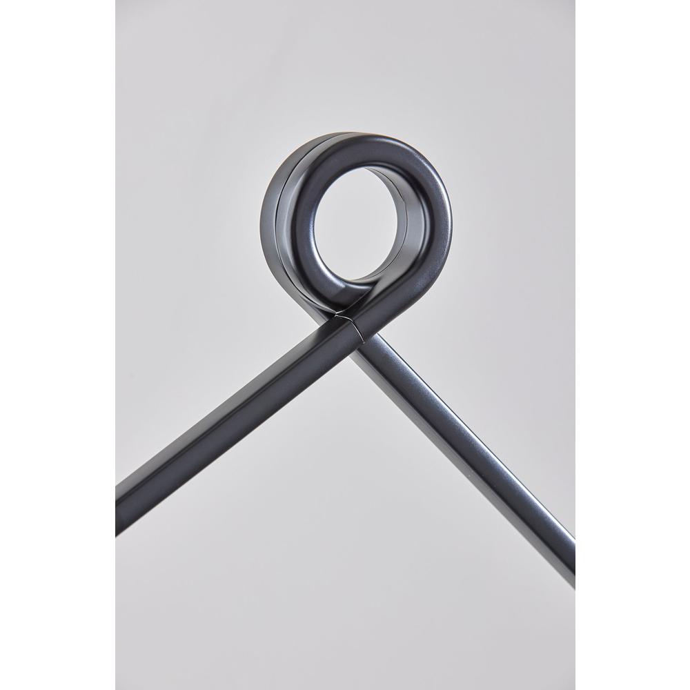 Knot LED Floor Lamp. Picture 7