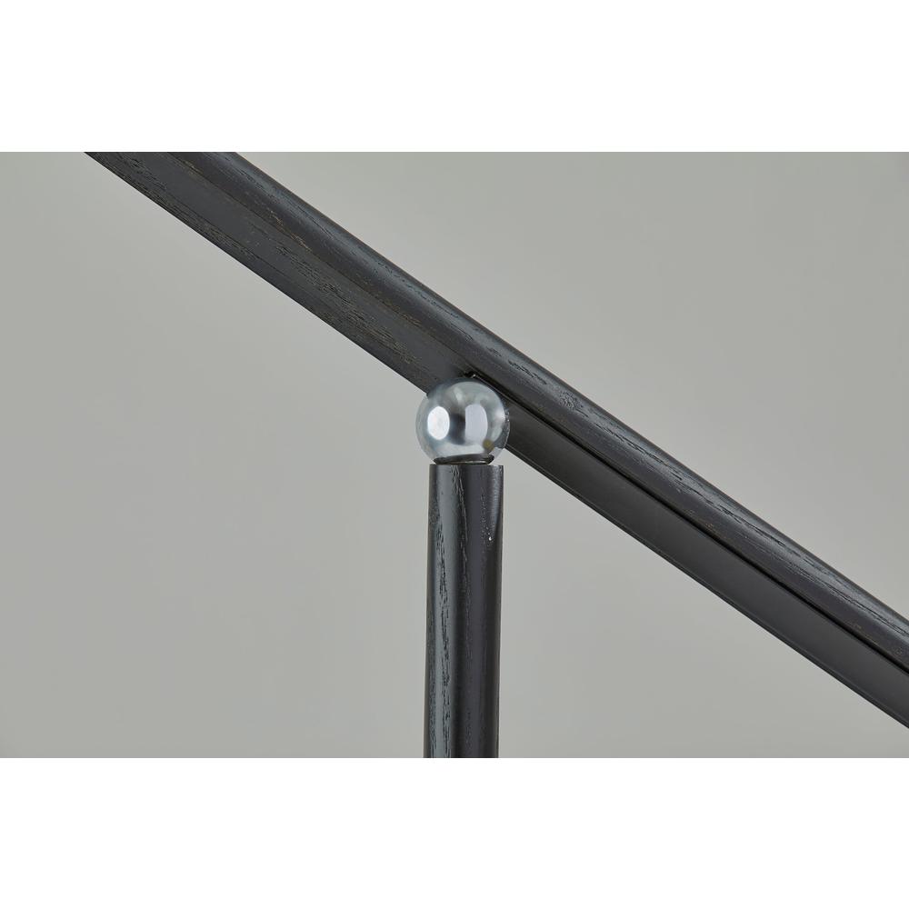 ADS360 Gravity LED Floor Lamp. Picture 4