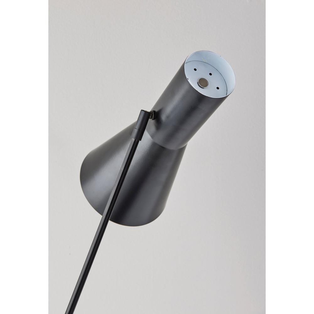 Bond Desk Lamp. Picture 7