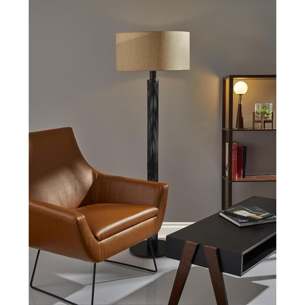 Kendrick Chair. Picture 4