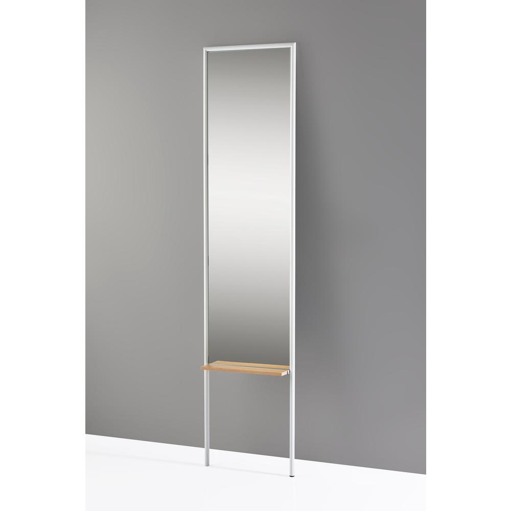 Monty Leaning Mirror. Picture 2