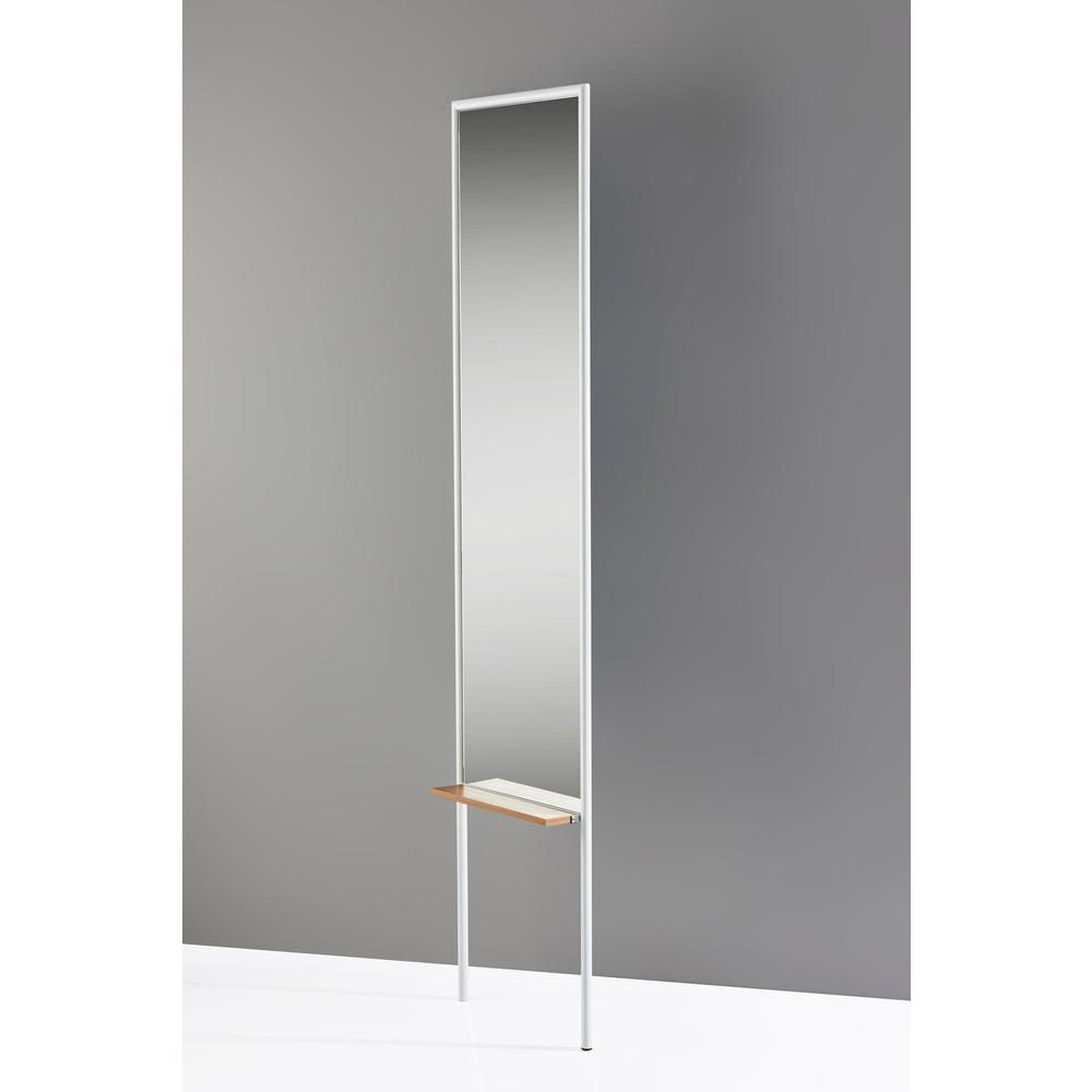 Monty Leaning Mirror. Picture 3